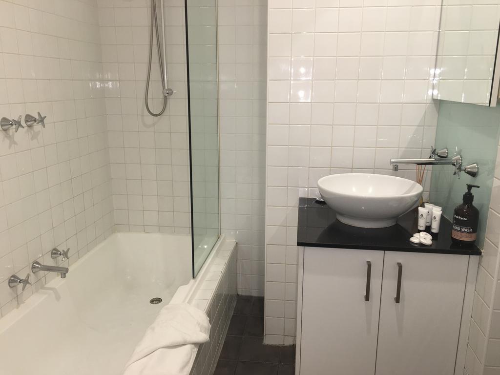 Absolute Collins Apartments メルボルン エクステリア 写真